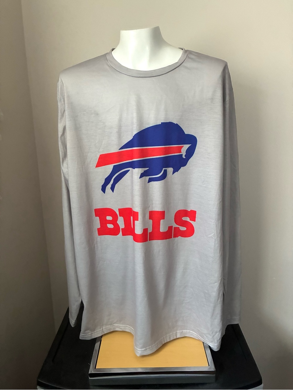 4/$15 Buffalo Bills Gray Long Sleeve Team Tee with Red & Blue Logo